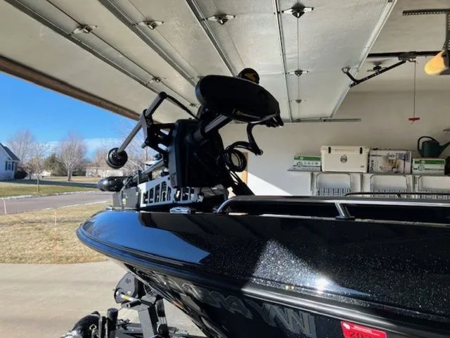 Slide: The Image of Vexus DVX19 2022 - 19