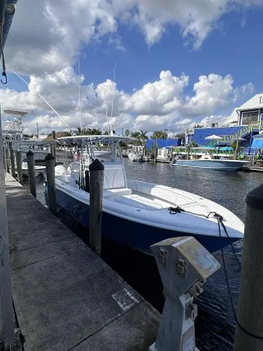Slide: The Image of Contender 28T 2023 - 2