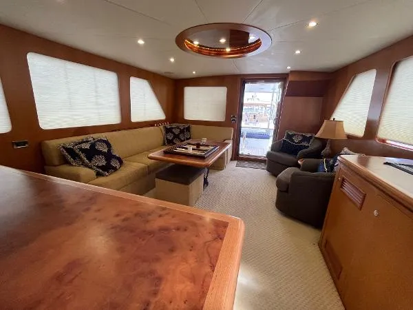 Slide: The Image of Ocean Alexander 64 Pilothouse 2007 - 7