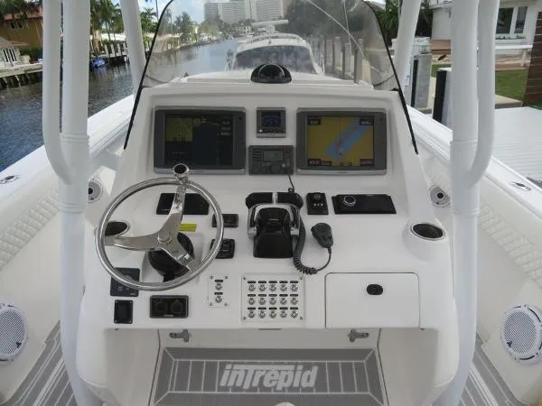 Slide: The Image of Intrepid 327 2013 - 1