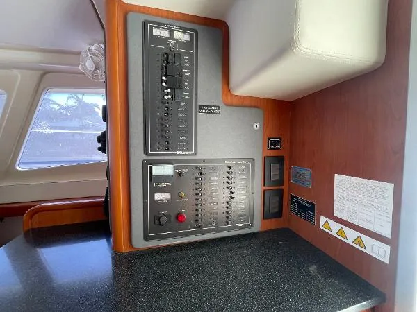 Slide: The Image of Leopard 39 Powercat 2014 - 5