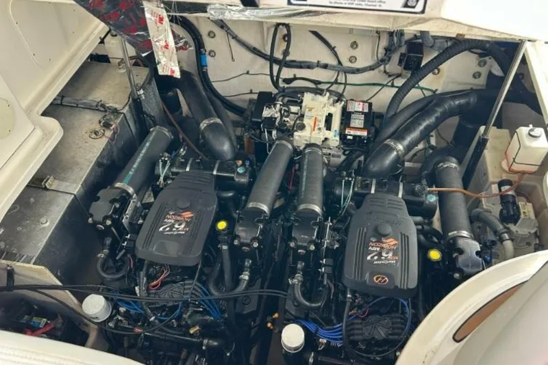 Slide: The Image of Sea Ray Sundancer 320 2006 - 53