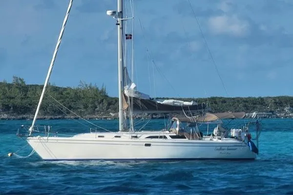 Slide: The Image of Catalina 42 MkII 2000 - 0