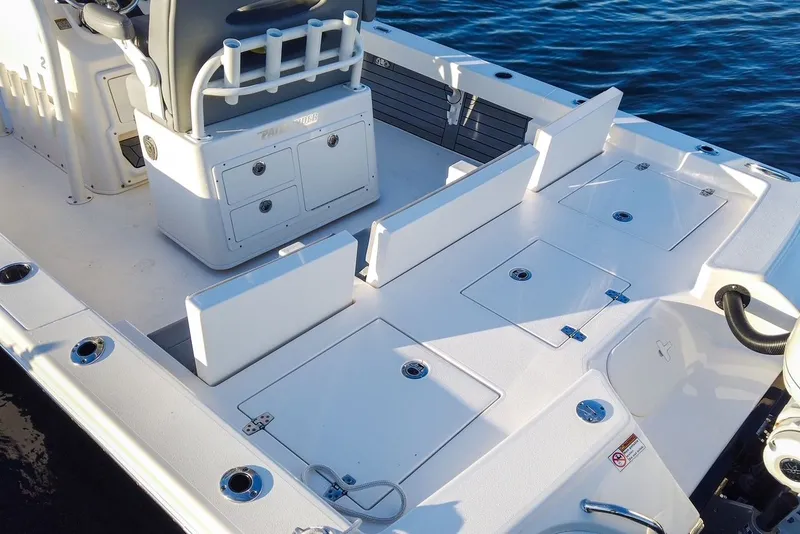 Slide: The Image of Interior of the 2024 Pathfinder 2600 TRS boat. - 30