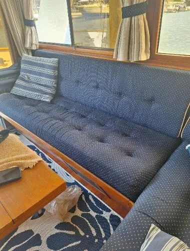 Slide: The Image of Ocean Alexander Europa Sedan 1986 - 4