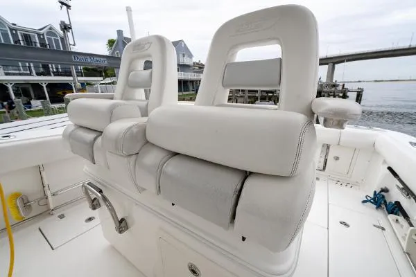 Slide: The Image of Boston Whaler 320 Outrage 2014 - 8
