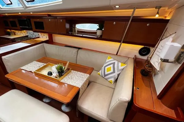 Slide: The Image of Beneteau Oceanis 54 2010 - 3