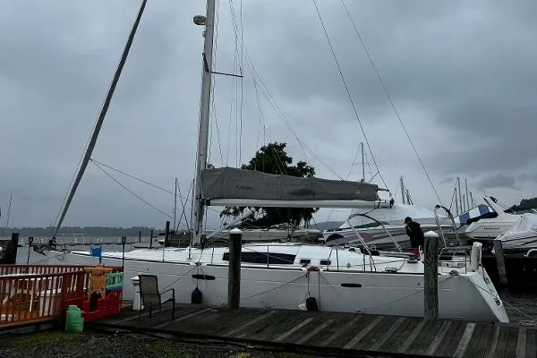 Slide: The Image of Beneteau Oceanis 54 2010 - 6