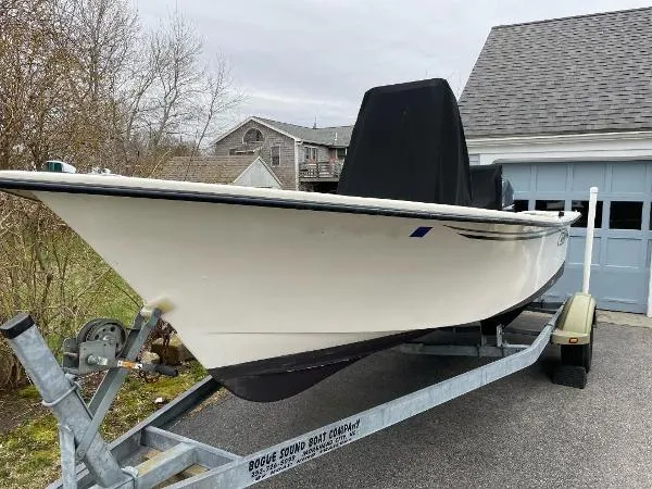 Slide: The Image of May-Craft 1800 Center Console 2008 - 7