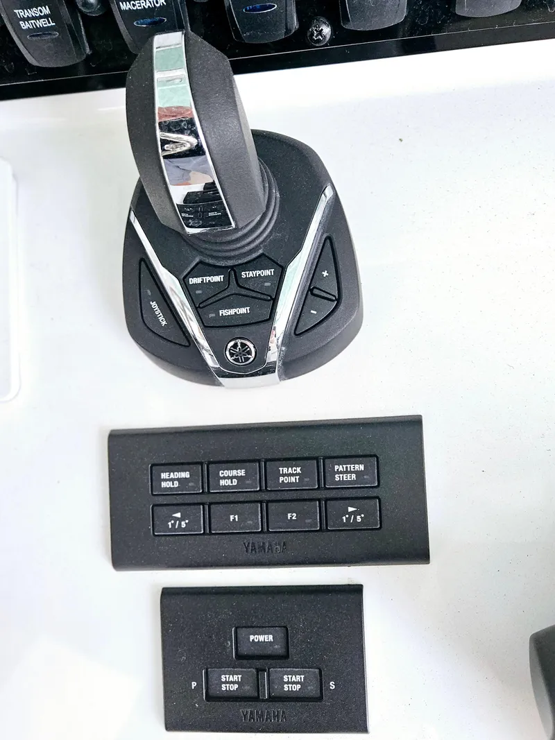 Slide: The Image of 2023 Sea Hunt Escape 28 boat ladder and railing detail. - 5