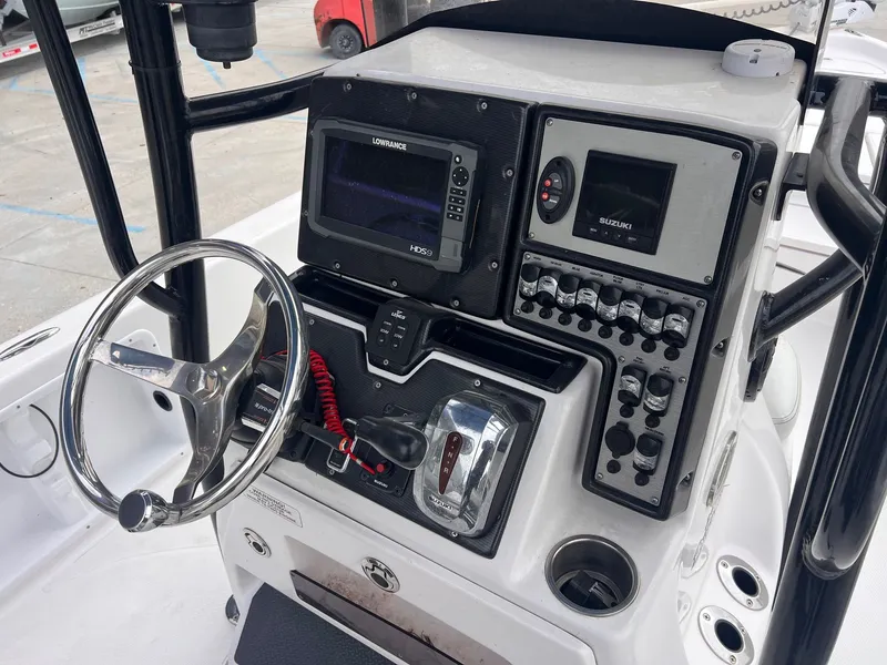 Slide: The Image of Blue Wave 2400 PureBay 2017 - 4