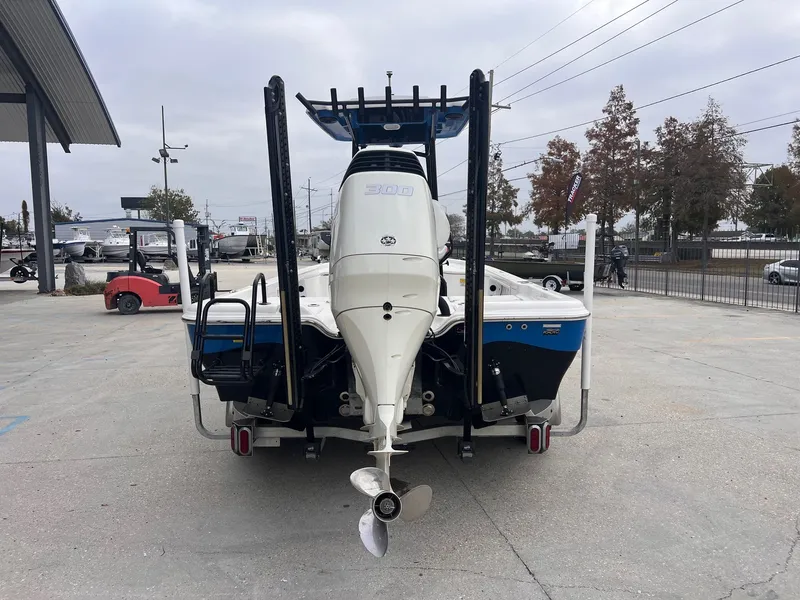 Slide: The Image of Blue Wave 2400 PureBay 2017 - 9