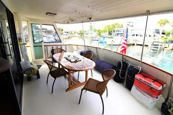Slide: The Image of Hatteras 54 Motor Yacht 1986 - 3
