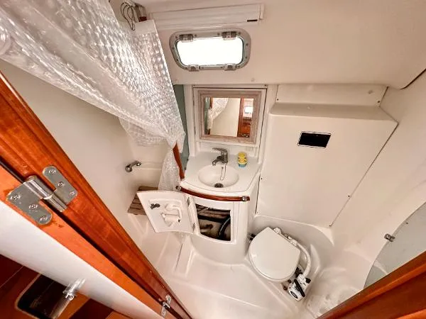 Slide: The Image of Beneteau 361 2002 - 10