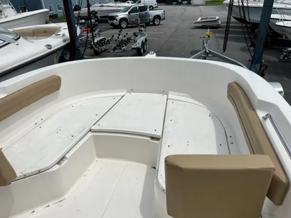 Slide: The Image of Bayliner Trophy T22CC 2021 - 3