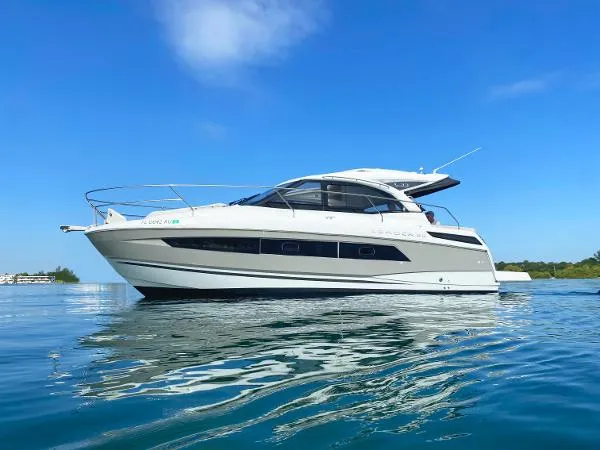 Slide: The Image of Jeanneau Leader 33 2019 - 0