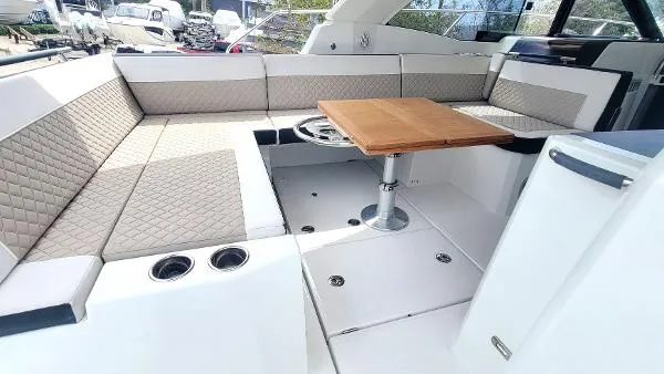 Slide: The Image of Jeanneau Leader 33 2019 - 8