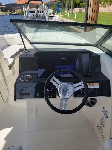 Slide: The Image of Sea Ray SDX 270 Outboard 2019 - 8
