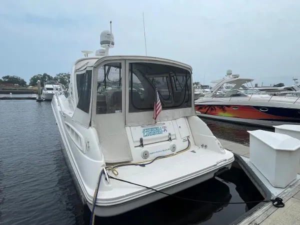 Slide: The Image of Sea Ray 350 Sundancer 2010 - 8