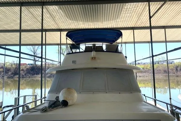 Slide: The Image of Hatteras 53 Extended Deckhouse Motor Yacht 1984 - 9