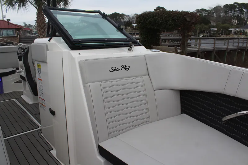 Slide: The Image of Sea Ray SPX 230 Outboard 2024 - 14