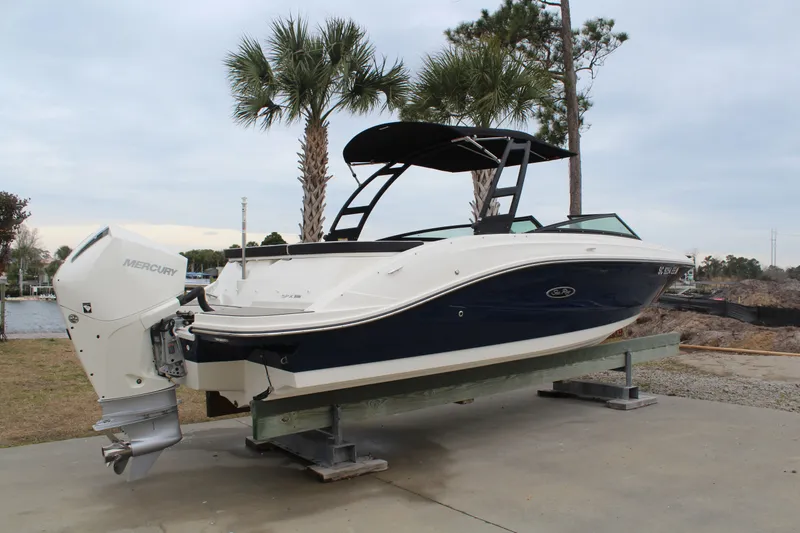 Slide: The Image of Sea Ray SPX 230 Outboard 2024 - 4