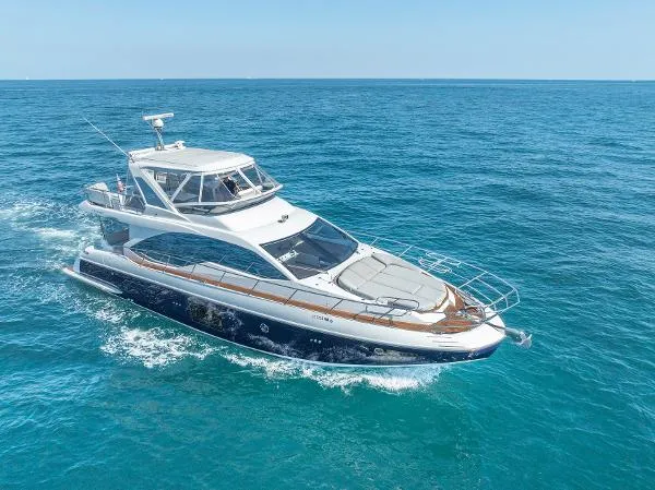 Slide: The Image of Azimut Flybridge 55 2019 - 8