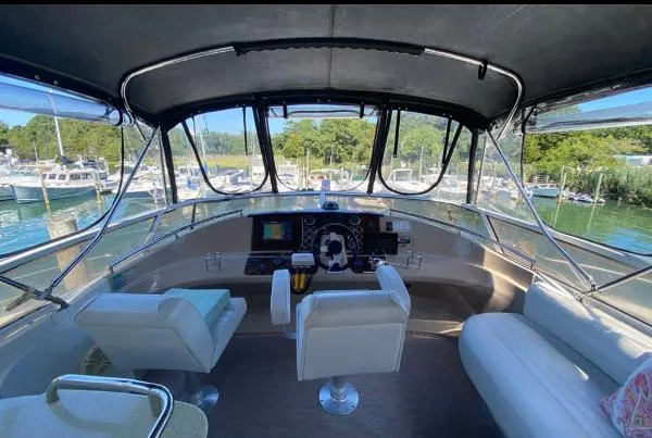 Slide: The Image of Carver Yachts 43 Motor Yacht 2006 - 10