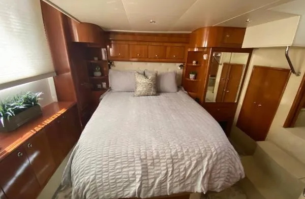 Slide: The Image of Carver Yachts 43 Motor Yacht 2006 - 5