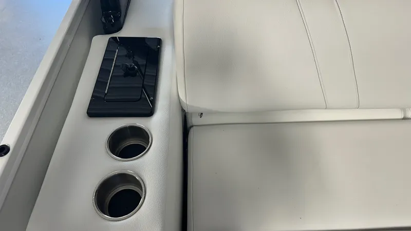 Slide: The Image of Premier 270INTRIGUE 2027 - 20
