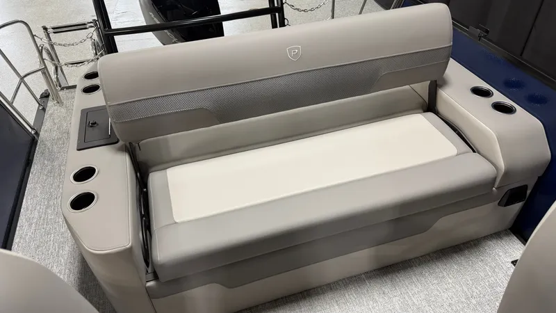 Slide: The Image of Premier 210SUNSATION 2027 - 49