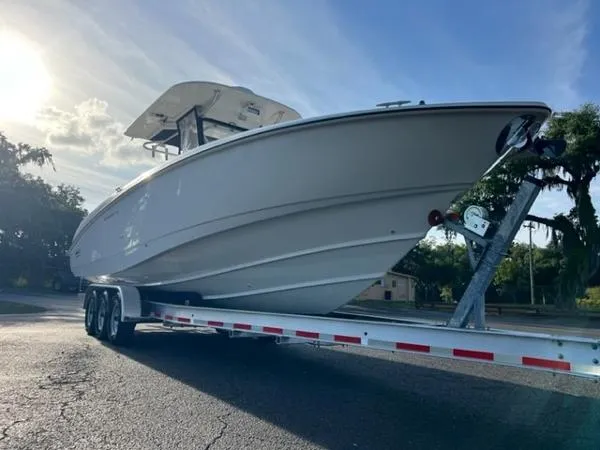 Slide: The Image of Boston Whaler 320 Outrage 2004 - 11