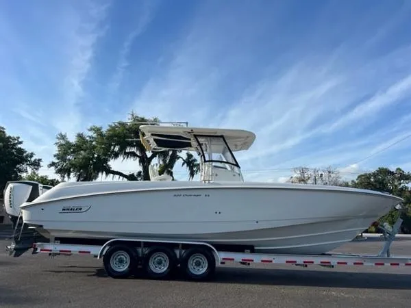 Slide: The Image of Boston Whaler 320 Outrage 2004 - 7