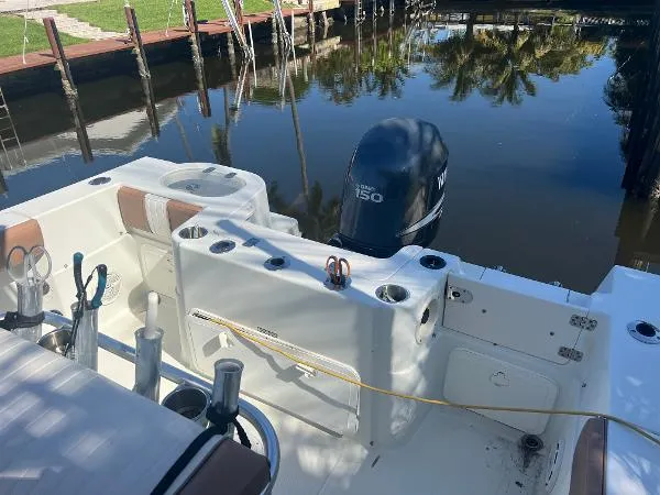 Slide: The Image of Sailfish 218 CC 2008 - 3