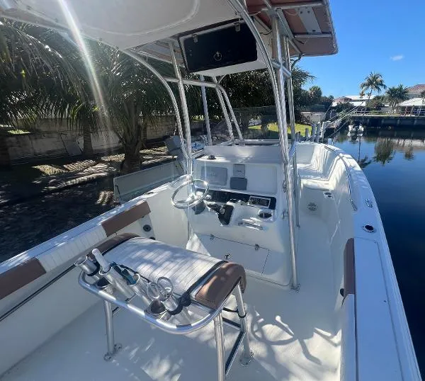 Slide: The Image of Sailfish 218 CC 2008 - 4