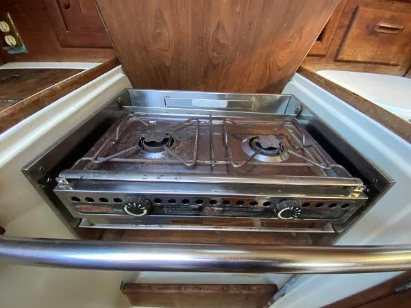 Slide: The Image of Pacific Seacraft 34 1985 - 4