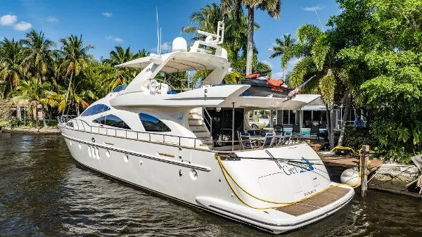Slide: The Image of Azimut 80 Carat 2003 - 1