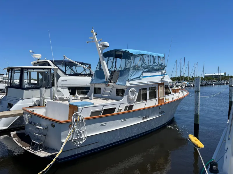 Slide: The Image of Ocean Alexander 43 Flush Aft Deck 1983 - 2