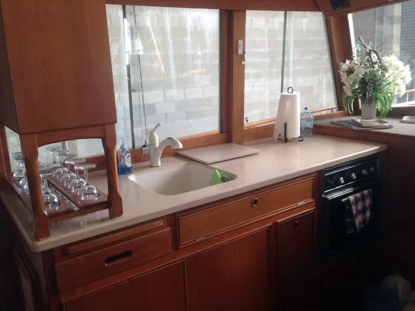 Slide: The Image of Grand Banks Motor Yacht 1992 - 8