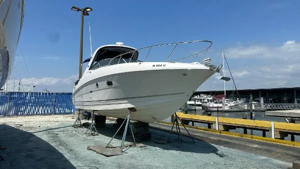 Slide: The Image of Sea Ray 310 Sundancer 2013 - 3
