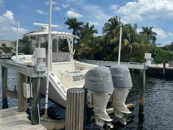 Slide: The Image of Cobia 301 Seakeeper 2019 - 5