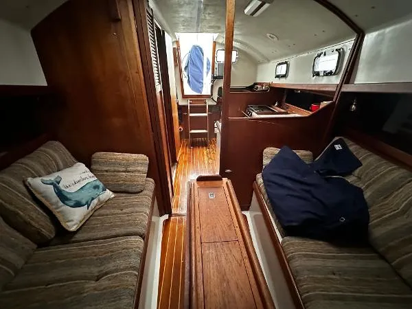 Slide: The Image of Nonsuch 30 Classic 1981 - 5
