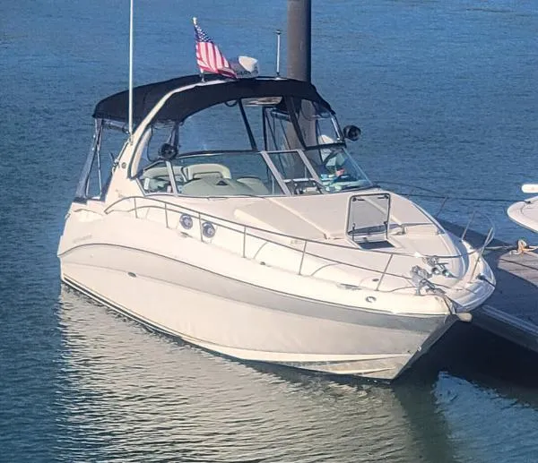 Slide: The Image of Sea Ray 320 Sundancer 2002 - 1