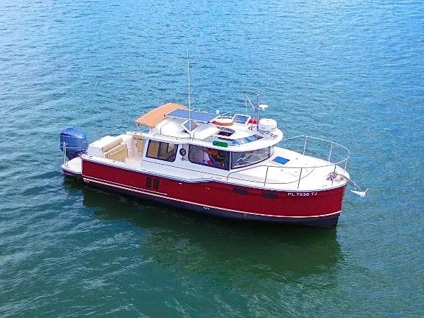 Slide: The Image of Ranger Tug R-27 2021 - 0