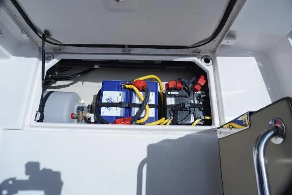 Slide: The Image of Ranger Tug R-27 2021 - 11