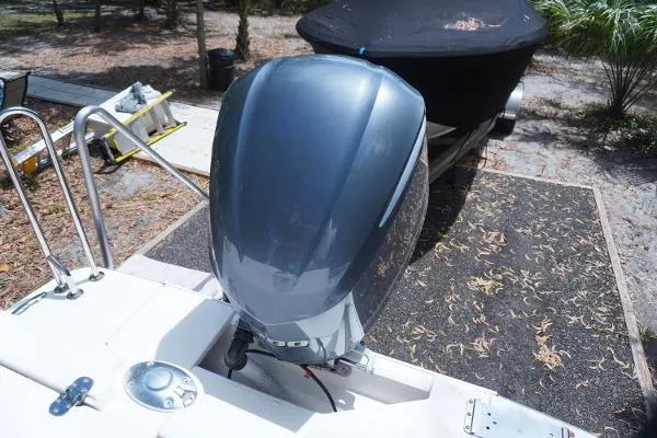 Slide: The Image of Ranger Tug R-27 2021 - 7