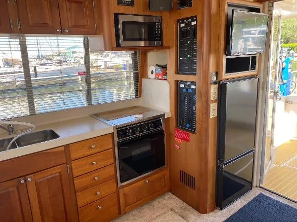 Slide: The Image of Mainship 400 Trawler 2004 - 3