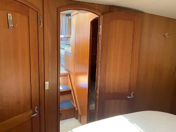 Slide: The Image of Mainship 400 Trawler 2004 - 7