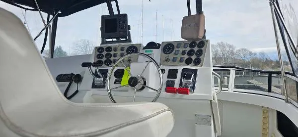 Slide: The Image of Carver Yachts 356 Aft Cabin Motor Yacht 2000 - 5