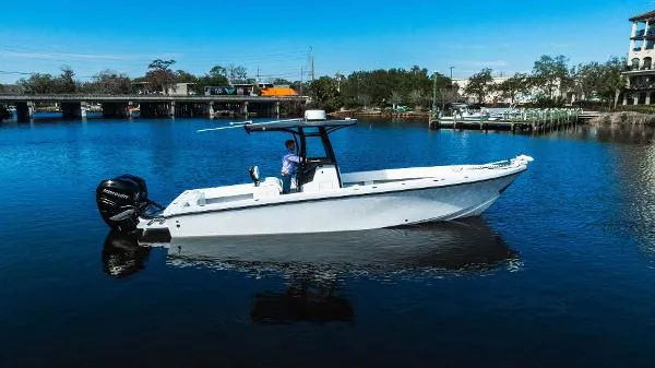 Slide: The Image of Privateer 28 Center Console 2001 - 1